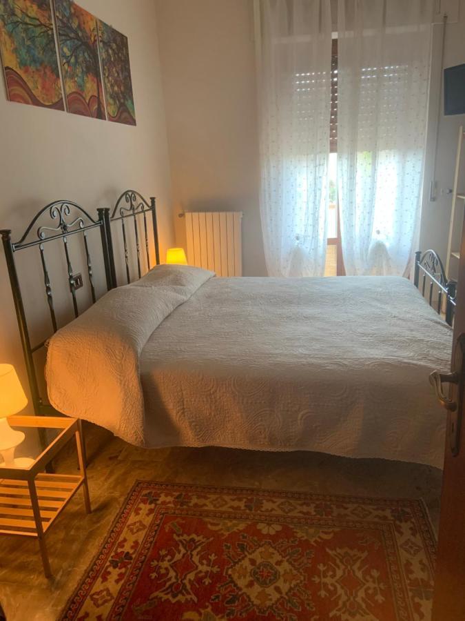 Il Girasole Bed & Breakfast Basciano Bagian luar foto