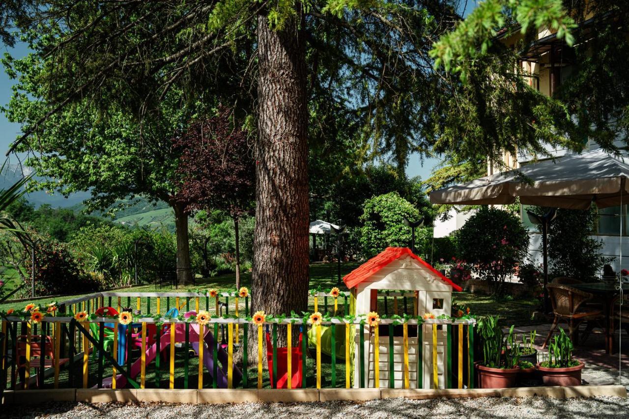 Il Girasole Bed & Breakfast Basciano Bagian luar foto