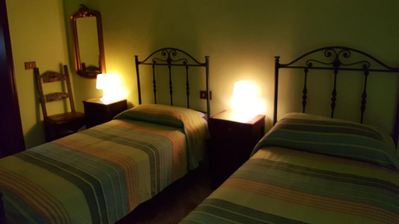 Il Girasole Bed & Breakfast Basciano Bagian luar foto